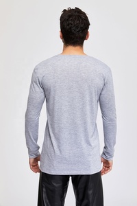 Camisetas de hombre de alta calidad al por mayor, 100% algodón, manga larga, holgadas, de color sólido, con logotipo personalizado. - Product Image 2