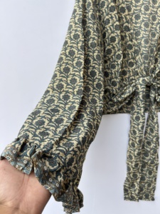 Top vintage sin mangas para mujer, top de seda con lazo, top corto con mangas acampanadas, top suave y cómodo para vacaciones - Product Image 4