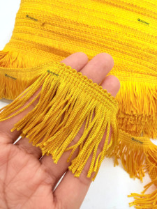 Cadena de encaje dorada con flecos de borlas – Adorno decorativo para costura, manualidades, ropa y accesorios para el hogar - Product Image 4