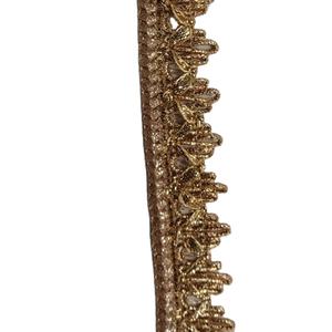 Ruban de dentelle Gota Patti indien ethnique en or, crocheté, écologique et durable pour la décoration textile de la maison, en gros - Product Image 1