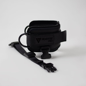 Compre correas de tobillo personalizadas Premium hecho a mano de cuero perforado pierna Fitness ejercicio gimnasio entrenamiento botín entrenamiento tobillera OEM,ODM - Product Image 4