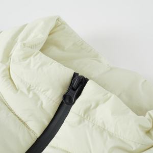 Chaleco acolchado de invierno para mujer con capucha, sin mangas, ligero, cálido, para exteriores, con cremallera y costuras duraderas - Product Image 4