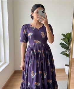 NUEVO Vestido de una pieza de algodón estampado para uso diario, precio al por mayor, prenda étnica, color morado - Product Image 3