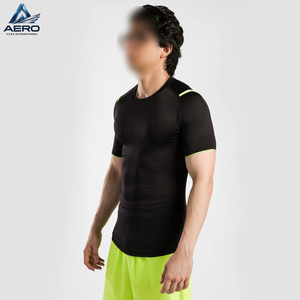เสื้อยืดแขนสั้นสีดำรุ่นใหม่ปี 2026 แบบรัดรูป แห้งเร็ว เสื้อผ้าผู้ชายสำหรับ MMA ฟิตเนส แรชการ์ด - Product Image 2