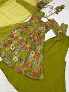 Trendy Ethnic Silk Suit Set – Embroidered <b>Kurti</b> with Plazzo & Designer Dupatta - Product Image 5