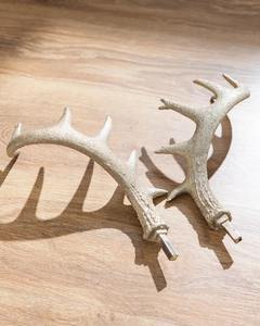 Estatuas de Renos Modernas Hechas a Mano en Oro Champán, Figuras de Ciervos de Pie y Sentados, Decoración Navideña para Mesa - Product Image 5