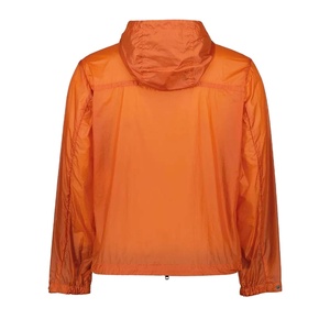 Veste coupe-vent fine de mode automnale pour hommes, nouvelle tenue de rue décontractée d'extérieur avec un haut anti-rides et une décoration brodée - Product Image 5