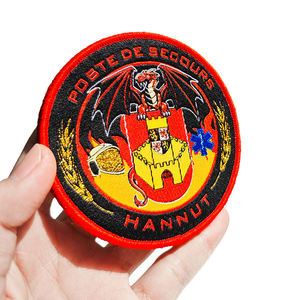 Badges brodés personnalisés pour uniformes avec broderie de qualité supérieure - Product Image 3