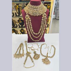 JeweleMarket Traditional Gold Plated Ethnic Crystal & Rhinestone Kundan & Beads <b>Bridal</b> <b>Jewelry</b> <b>Set</b> for Women - Product Image 2