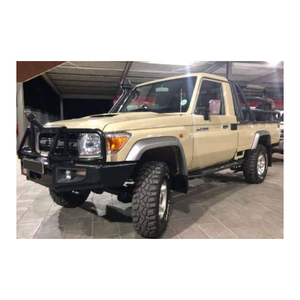 Utilisé pour les pick-up 4x4 à cabine simple série 79, conduite à gauche, intérieur foncé, essence/essence, pneus R18 - Product Image 1