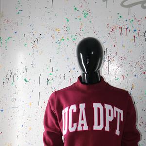 Sudadera UCA DPT BROWN con cuello alto, 100% BLANCA, con apliques bordados, cuello ancho, hilos finos. - Product Image 5