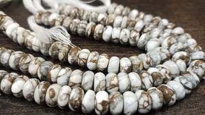 Perles rondes en howlite blanche naturelle, turquoise cuivrée, simples, 8 mm, vendues par brin de 8 pouces de long - Product Image 4