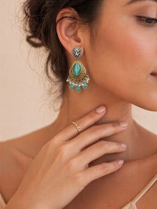 Boucles d'oreilles pendantes goutte d'eau en pierre turquoise et perles d'imitation, plaqué or antique, style bohème, pour femme, idéales pour les soirées - Product Image 1