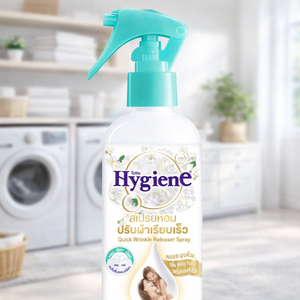 Spray anti-plis Hygiene Fabric Milky Touch Freshener 220ml, élimine les mauvaises odeurs, produit de qualité supérieure de Thaïlande. - Product Image 1