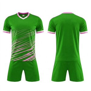 Fabricant de premier plan d'uniformes de football sur mesure, design unique, haute qualité, articles les plus vendus, uniforme de football de qualité supérieure, tendance - Product Image 4