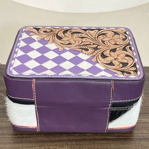 Boîte à bijoux de luxe artisanale en cuir de vachette repoussé style western, motif damier, étui de rangement pour bagues de voyage pour cowgirl, support cadeau - Product Image 5