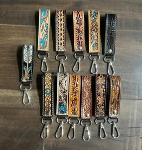 Nouveau design de haute qualité en cuir repoussé à la main en cuir de vachette véritable personnalisé Mini porte-clés porte-clés poignet accessoires pour femmes - Product Image 6