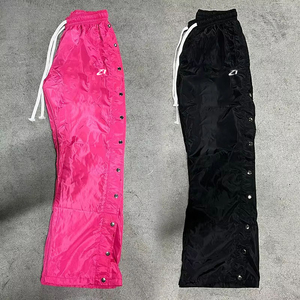 Pantalon de survêtement en nylon pour homme, à ouverture latérale par boutons-pression, léger, taille élastique, style streetwear, fabrication OEM en gros - Product Image 3