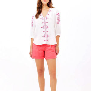 Shorts de moda para mujer diseñados para brindar comodidad y confianza, perfectos para correr, hacer ejercicio y actividades casuales al aire libre. - Product Image 2