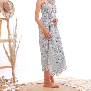 Best Selling 1-Piece Set Soft Cotton <b>Scarves</b> with Lady Design Solid Animal Floral Pattern Custom Logo Sarong - Product Image 2
