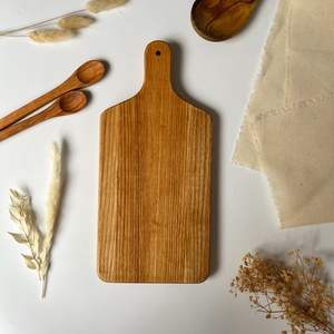 Planche à découper rectangulaire en bois avec poignée en bois, épaisseur 1,3 cm, lavable au lave-vaisselle, non toxique, MT Exports pour le service - Product Image 1