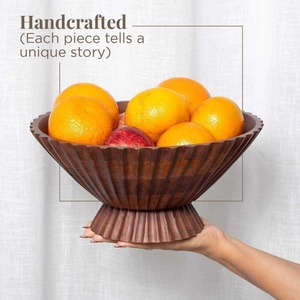 Moderna y Elegante Cuenco Grande de Madera Ecológica con Base Elevada, Ideal para Fiestas y Servir Frutas y Aperitivos - Product Image 4
