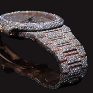 Reloj de Lujo con Diamantes de Moissanita y Esfera Cuadrada para Hombre, Estilo Hip Hop, Disponible para la Venta - Product Image 2