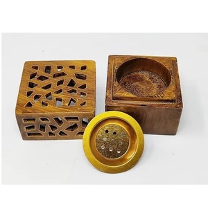 Brûleur d'encens en bois indien artisanal, boîte à encens, diffuseur d'arômes élégant et religieux pour la maison, le bureau et la méditation - Product Image 1