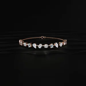 Bracelets et Joncs pour Femmes en Diamant de Laboratoire Taille Brillant Plaqué Or, Clarté VVS-VS, Couleur IGI Certifiée E, Tendance, Vente en Gros - Product Image 1