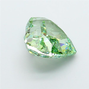 Magnífica Piedra Preciosa Suelta de Corte Corazón Verde de 7 Quilates con Brillo Simétrico de Élite y Claridad de Color Intensa Excepcional - Product Image 3