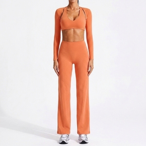 Ensemble de yoga et fitness 3 pièces personnalisé pour femme, couleur unie, col ras du cou, dos nu, haute élasticité, séchage rapide, anti-transpiration, coupe ajustée, vêtements de sport avant. - Product Image 2
