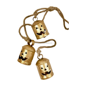 Campanas de Navidad personalizadas con exquisito diseño de grabado, adorno colgante de Metal de latón para decoraciones atemporales para el hogar, logotipo de regalos - Product Image 5