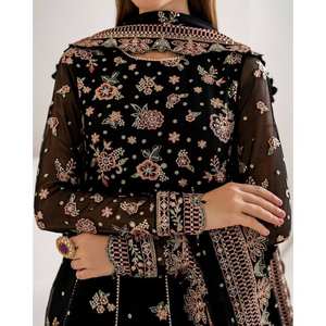 Vestido XL de Fiesta con Dupatta y Bordado de Lentejuelas, Conjunto Elegante para Ocasiones Especiales - Product Image 2