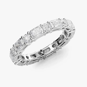 Bracelet tennis pour femme en or blanc avec diamants taille émeraude, sertissage en chaîne, bijoux de mariage classiques - Product Image 3