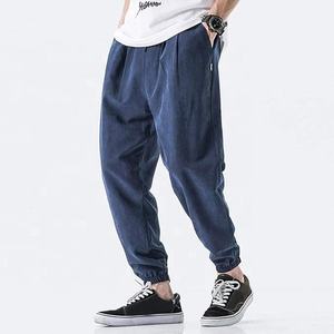 กางเกงวอร์มผู้ชายทรงปกติ ผ้าฝ้าย 100% เนื้อผ้าวอร์สเต็ดน้ำหนักปานกลาง กางเกงลำลองสำหรับฤดูหนาว รับสกรีนโลโก้ - Product Image 3