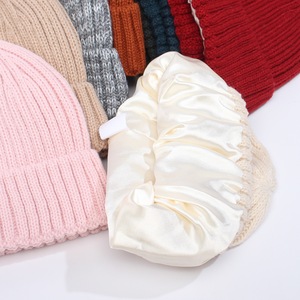 Bonnet de luxe doux en soie avec logo personnalisé, bonnet de nuit, bonnets d'hiver pour cheveux, vente en gros, bonnet unisexe vierge en satin et laine tricotée pour femme - Product Image 5