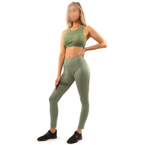 Ensemble de sport 2 pièces respirant et uni pour femme : Legging de gym et crop top d'entraînement avec cordon de serrage et logo frontal - Product Image 2