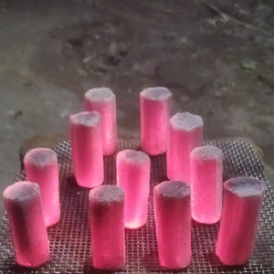 ถ่านโคโค่หรูหรา รูปทรงหกเหลี่ยม ยี่ห้อเมราเดส อินโดนีเซีย ถ่านกะลามะพร้าว คุณภาพดี ลดการเกิดเถ้า  เป็นมิตรต่อสิ่งแวดล้อม เหมาะสำหรับส่งออกไปยังร้านชิชาในสหรัฐอาหรับเอมิเรตส์ และใช้สำหรับปิ้งย่าง - Product Image 1