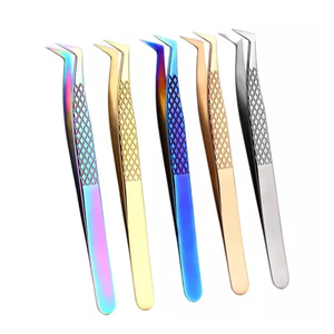 Pince à épiler pour extensions de cils en acier inoxydable, revêtement poudré argenté, pointe à 90 degrés, poignée diamantée, antistatique, durable - Product Image 1