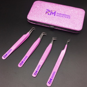 Pinzas para Pestañas RM INDUSTRIES de Acero Inoxidable con Punta Suave y Precisa, Estuche Rosa con Brillantina, Modelo RMI-AS-EET-171075, 10mm - Product Image 3
