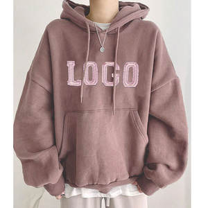 Sudadera de mujer al por mayor OEM, superventas, de invierno, informal, con lavado ácido, logo bordado, patrón de parche, bolsillo canguro y hombros caídos - Product Image 1