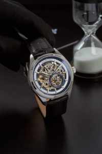 นาฬิกาอเล็กซานเดอร์ เฟอร์รอส รุ่น 9262S-05 ขนาด 40 มม. กระจกแซฟไฟร์ สายหนังสแตนเลสสตีล กันน้ำ 5BAR ระบบจักรกลอัตโนมัติ สำหรับผู้ชาย - Product Image 3