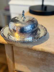 Minimalist Metal Butter Dish with Lid – Sleek <b>Kitchen</b> Storage Solution - Product Image 2