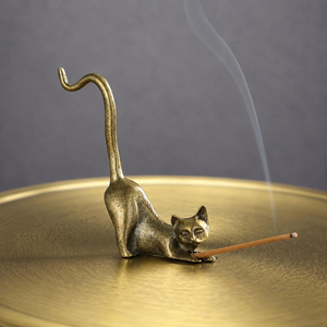 Porte-encens vintage en alliage mignon en forme de chat étiré - Product Image 1