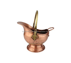 Seau décoratif à charbon en cuivre martelé parfait pour cheminée de style ferme et installation décorative intérieure - Product Image 3