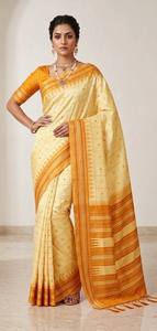 Sari de Seda Amarillo con Borde Naranja, Traje Tradicional Indio para Bodas, para Mujer - Product Image 1
