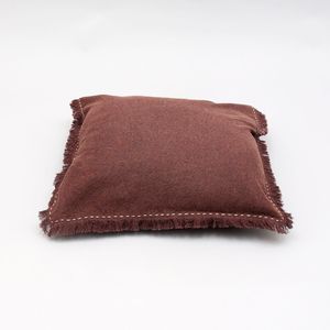 Cuscino Decorativo 22X22 in Lino Stonewashed con Bordi Lavorati a Mano e Frange, Elegante e di Stile - Product Image 3