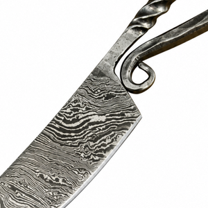 Couteau de chasse gris argenté à motif Damas avec poignée en métal torsadé, lame incurvée et pointue, style artisanal, utilitaire pour l'extérieur - Product Image 6