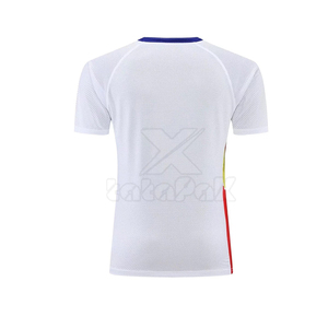 Ensemble de tenue de tennis respirant haute performance avec tissu 100 % polyester à séchage rapide et options de couleurs personnalisées pour les équipes - Product Image 4