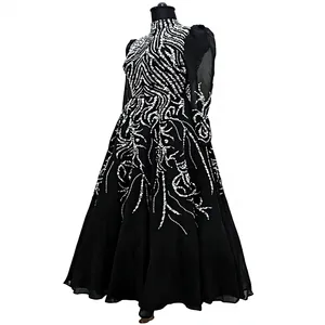 Robe de soirée élégante à col haut, perlée, coupe trapèze, longueur mi-mollet, avec tissu en tulle transparent - Product Image 3